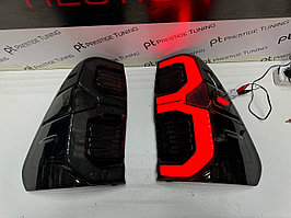 Задние фонари на Hilux 2016-24 дизайн GR (Дымчатые)