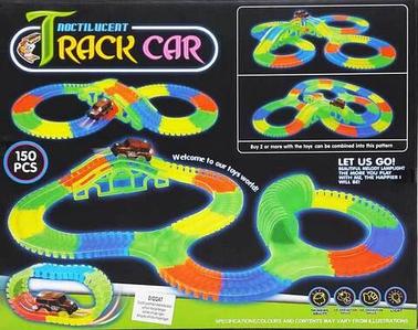 Конструктор с гнущейся трассой и светящейся машинкой Magic Track (150 деталей с мостом)