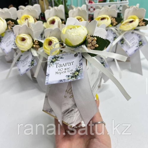 Бонбоньерка "Мрамор с цветком", фото 1