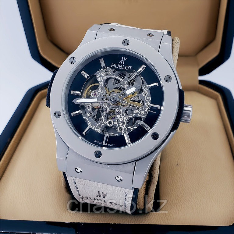 Мужские наручные часы HUBLOT Classic Fusion (18730)