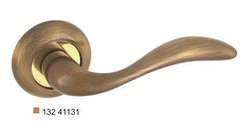 FADEX 132 41131 дверная ручка на розетке D:55 мм бронза/латунь