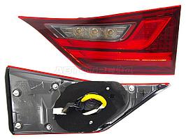 Задний фонарь правый (R) на багажник Lexus GS 2012-15 (Оригинал)