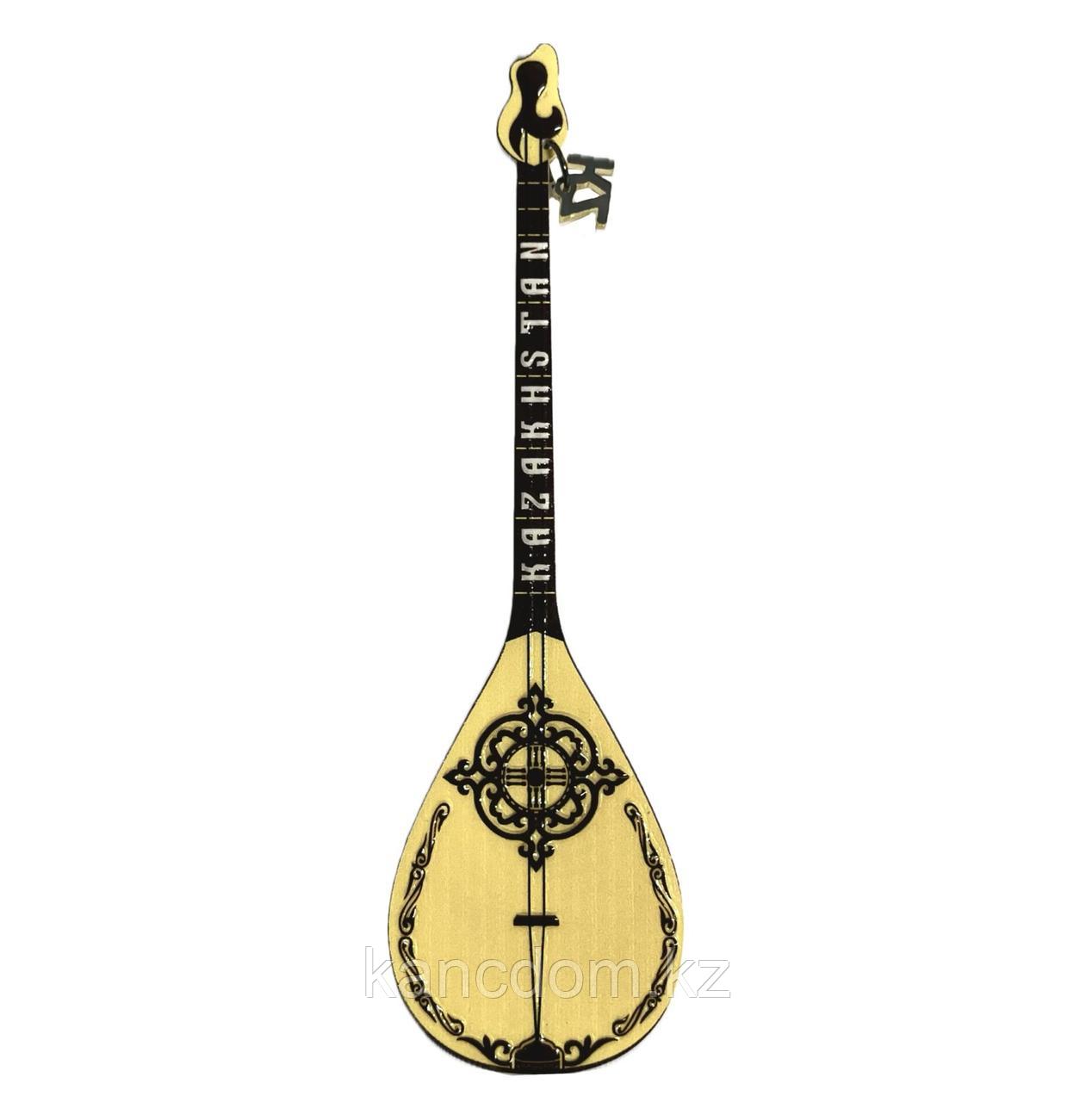 Магнит. Kazakhstan national souvenis. Домбра №2