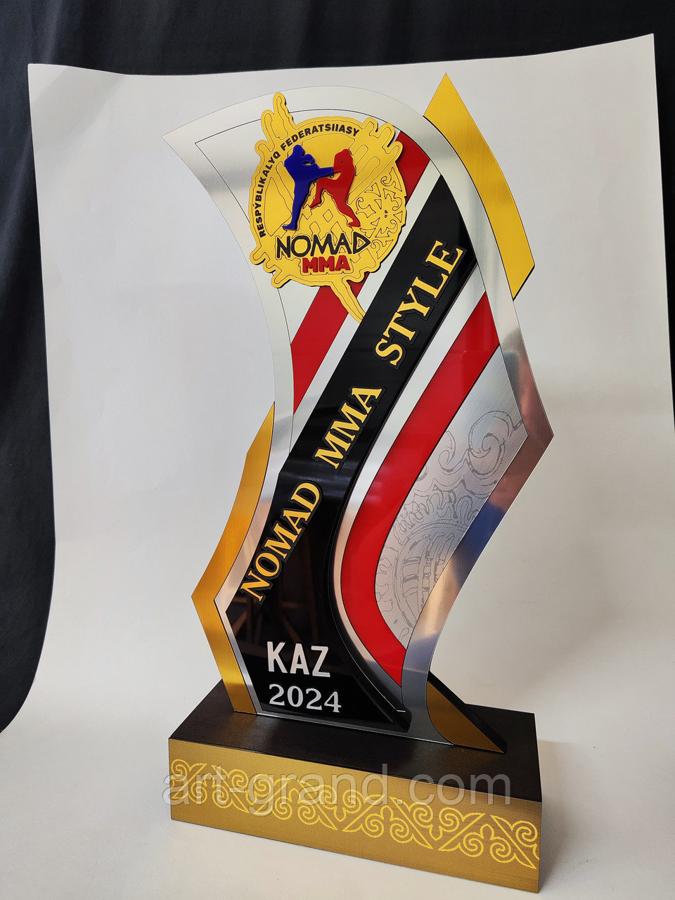 Кубки для чемпионата ММА