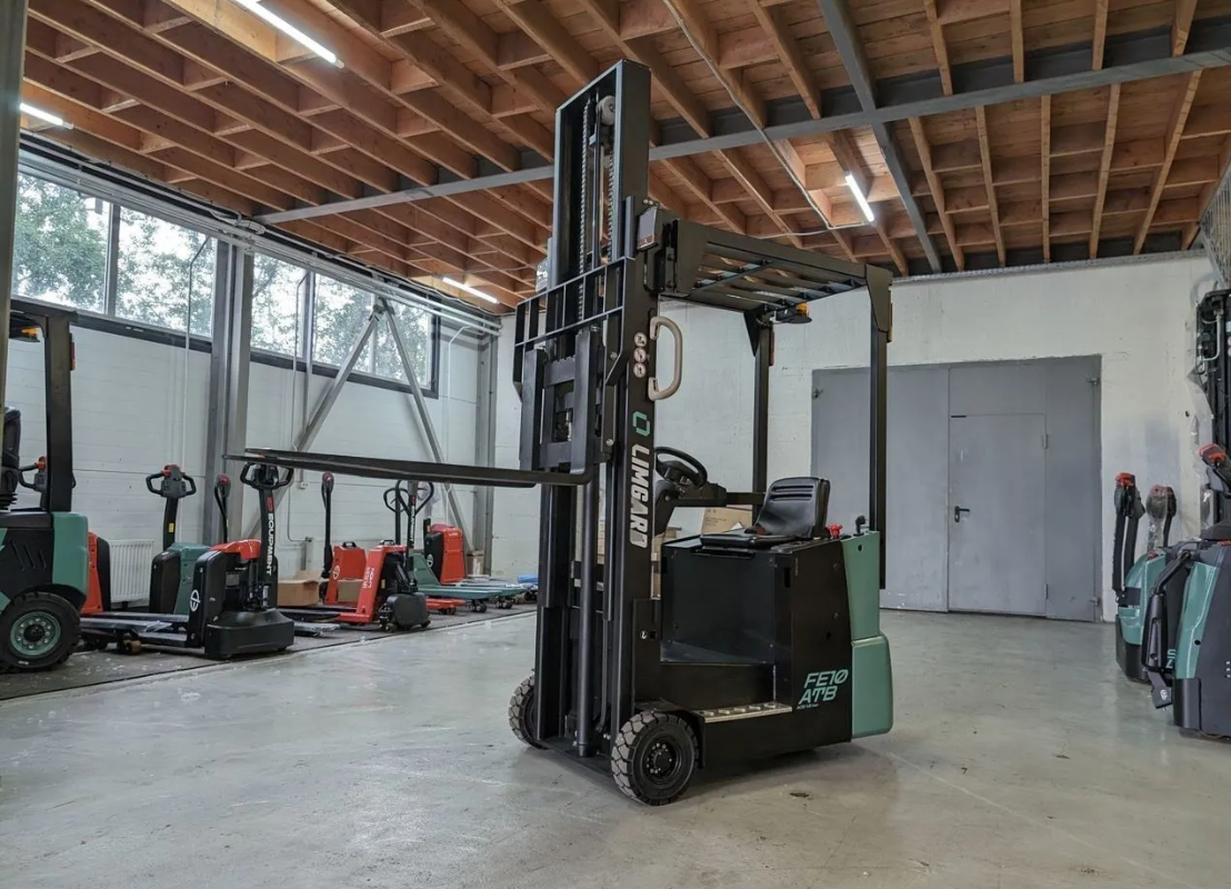 Погрузчик вилочный электрический LIMGARD FE10ATB (AGM, 2W300, ST, F-1070, 250 Ah, трехопорный), фото 1