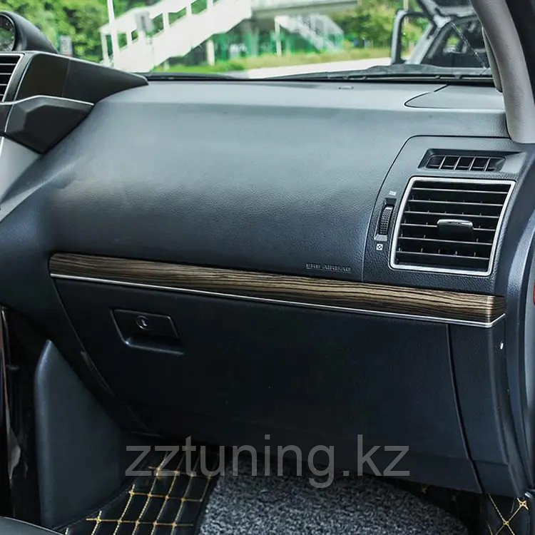 Вставки в салон под дерево Land Cruiser Prado 150
