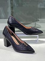 Ескі жалаңаш майлы фото Анжелика Кенованың эротикалық суреттері