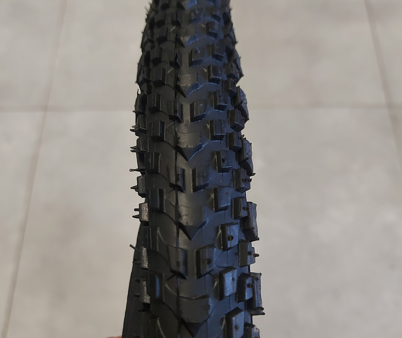 Покрышка на велосипед "Hong Cheng Tire" 20*2.125. HC-601-03. Велопокрышка. Резина. Колесо. Шина., фото 1