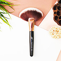 Большая кисть для макияжа румян и пудры (18 см)
