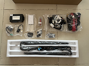 Доводчик багажника Land Cruiser 300