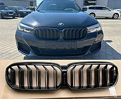 Решетка радиатора на BMW 5-Series G30 LCI 2020-23 дизайн M5 (Черный цвет)