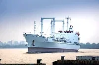Особое поручение на строительство нового морского логистического центра в порту Магадана дал премьер-министр Михаил Мишустин. К процессу планируется привлечь инвесторов, что поможет оптимизировать транспортную цепь, разгрузить порты Приморья и упростить транспортировку рыбы из самого Магадана. По поручению правительства РФ создается рабочая группа, которая прорабатывает вопросы финансирования и с