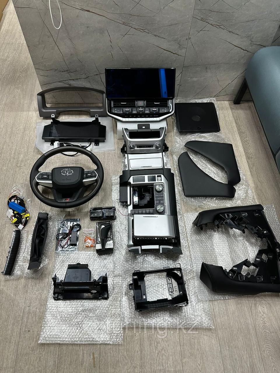 Рестайлинг салона для Land Cruiser 200 под Land Cruiser 300, фото 1