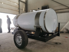 Молоковоз 2000 л