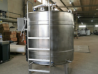 Емкость приемная 2000 л