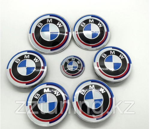 BMW X5 G05 Юбилейные значки