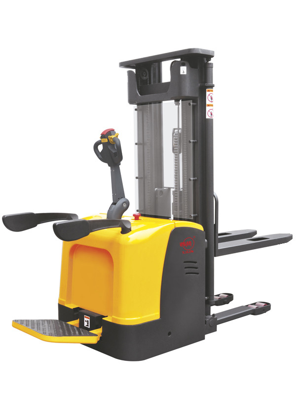 Штабелер электрический самоходный XILIN CDDK15-III 1,5 т 4,5 м 24/225 В/Ач Li-ion (с платформой)