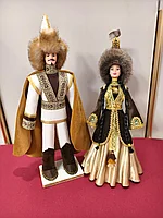 Ұйықтап жатқан әйелдің аузындағы мүше