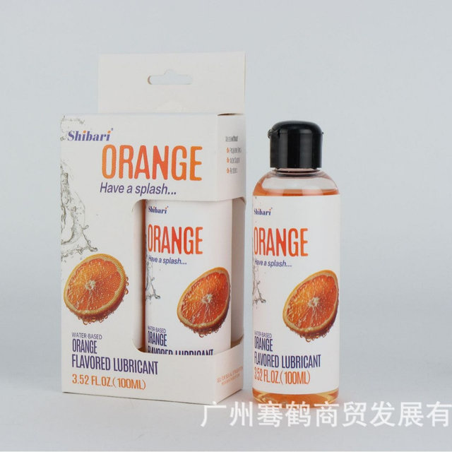 Нағыз үй порносы: орыс әйелі күйеуімен және достарымен Менің әйелімнің досы үлкен сиськи бар