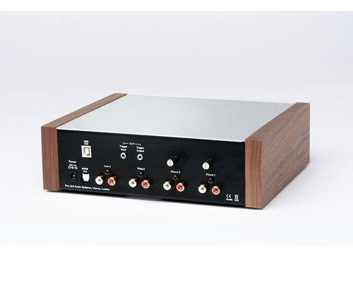 PRO-JECT AUDIO SYSTEMS PRO-JECT Фонокорректор Phono Box DS2 СЕРЕБРО ОРЕХ EAN:9120071657871