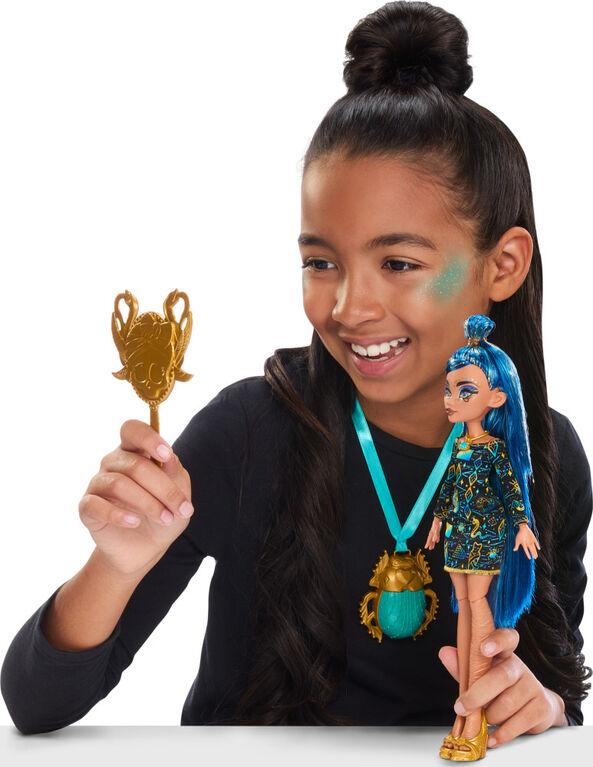 Кукла Monster High Клео Де Нил и косметичка с драгоценностями и аксессуарами