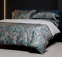 Комплекты двуспального постельного белья, с готовым одеялом, из шёлка и бамбука.