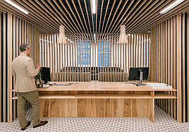 Кубообразный реечный потолок (реечная стена)