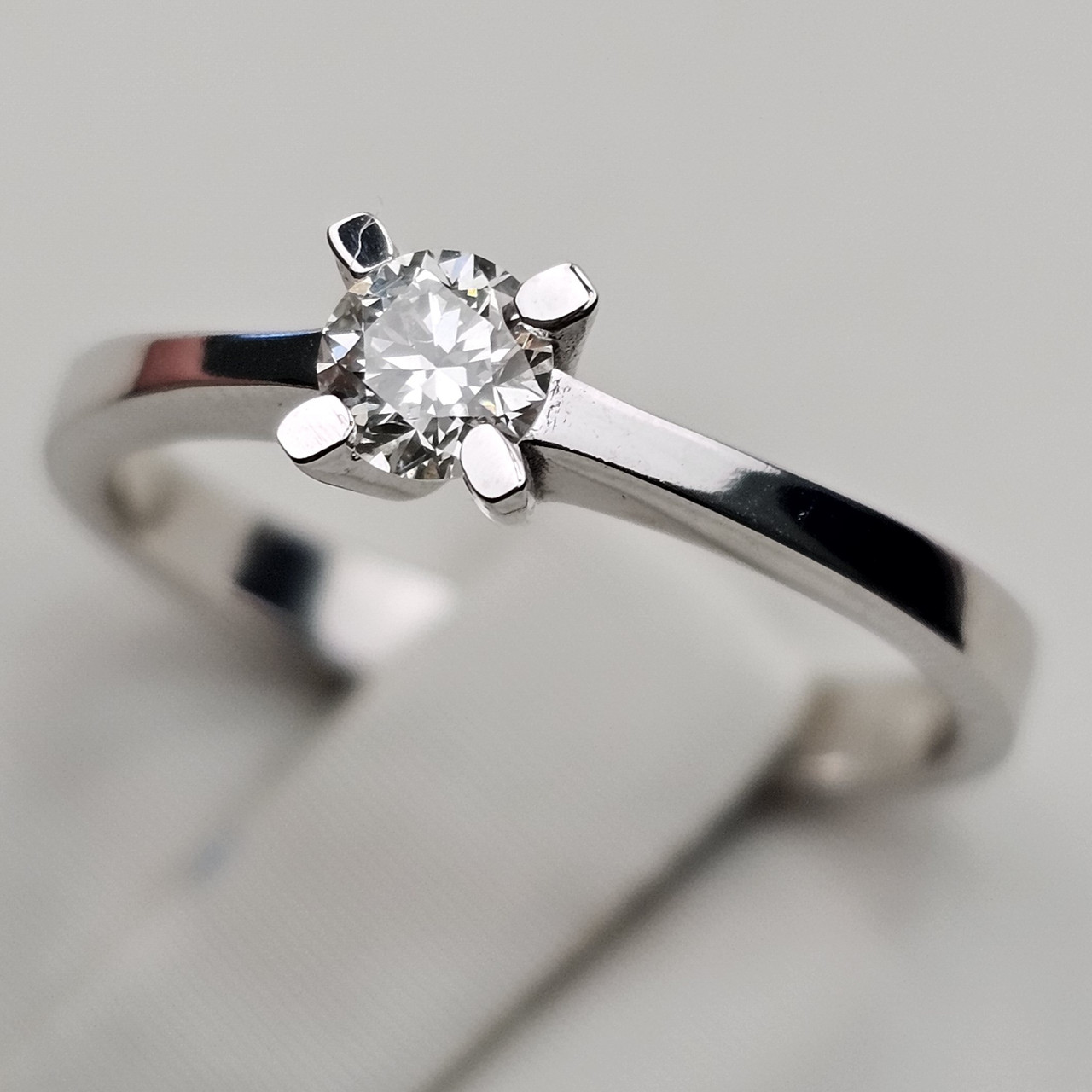 Золотое кольцо с бриллиантами 17p 0.27Ct VVS2/J, VG-Cut, фото 1