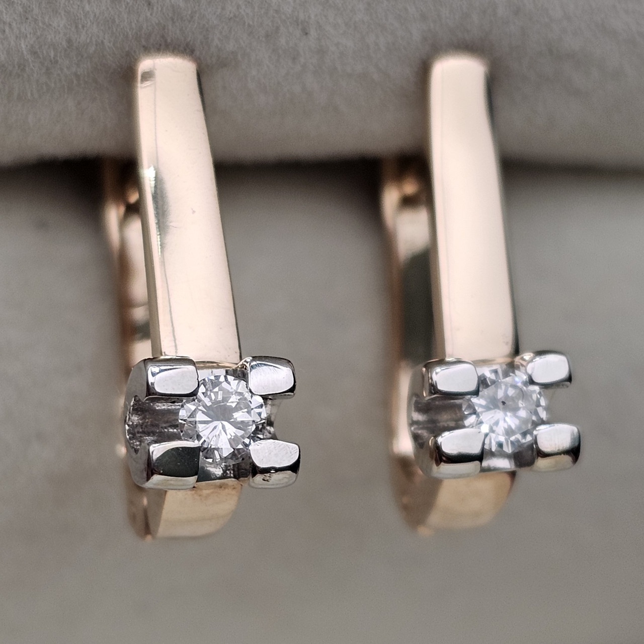 Золотые серьги с бриллиантами к/з 0.19Ct SI2/H, VG-Cut
