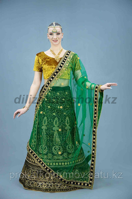 Олар мас адамдарды ұрып, ұялы телефондарына түсіреді. Қалыңдықпен 3gp порно