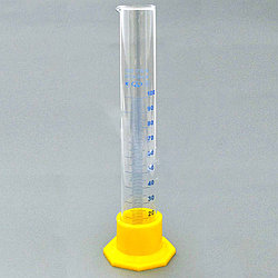 Цилиндр 3-100-2 с делениями на пластмассовом основании