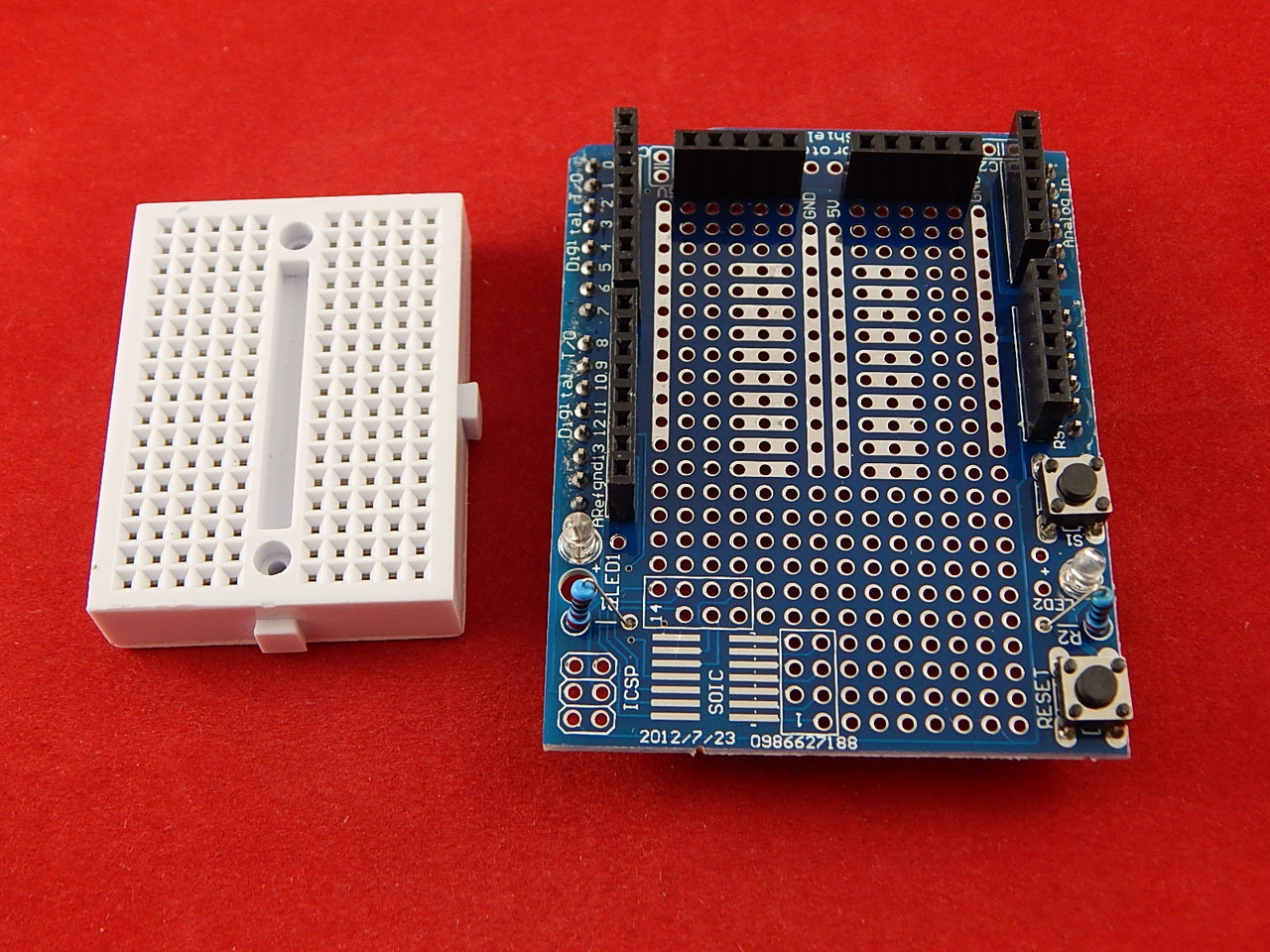Монтажная плата для Arduino UNO R3 (Prototyping Shield V2) + макетная плата - фото 1 - id-p15200821