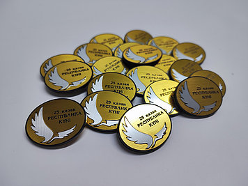 Значки на заказ