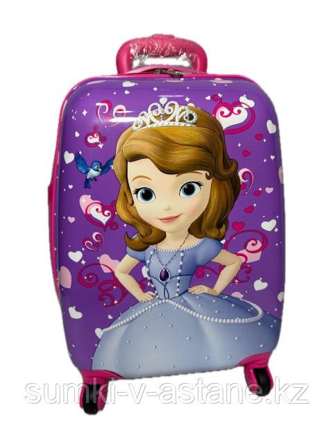 Анасы мен баласы тақтамен және әкесімен секс Жыныстық қатынас кезінде қыздан ақ сұйықтық бөлінеді.