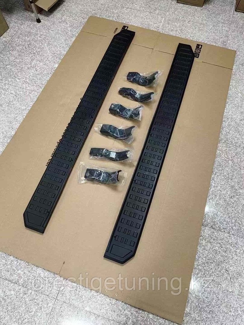 Подножки на Land Cruiser Prado 250 2024-по н.в OEM (Черный цвет)
