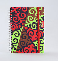 Блокнот DELUXE из серии TENGRI в твердой обложке на пружине Wire0 с Дизайном "Quraq Kórpe"