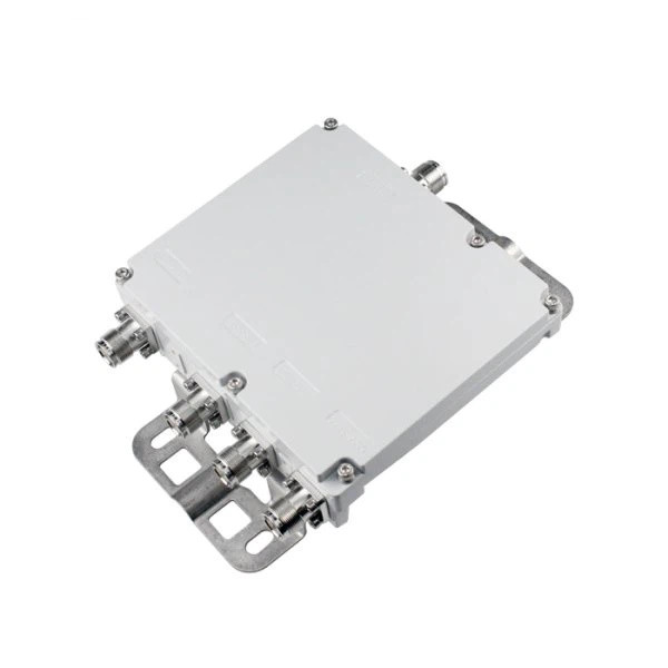 Quadplexer Combiner 880-2690MHz
