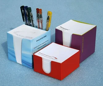 Диспенсеры и подставки