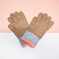 Детские перчатки на зиму с серой полоской коричневые