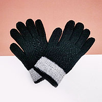 Детские перчатки на зиму с серой полоской черные
