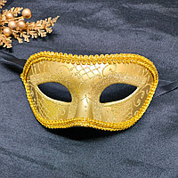 Венецианская карнавальная маска с узором из блесток золотистая