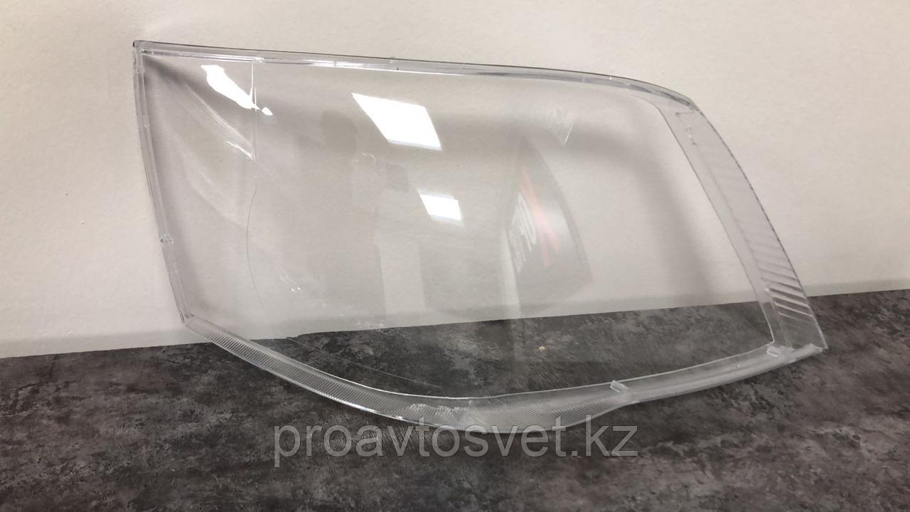 Стекло фары Toyota Alphard (05 - 08 г.в)