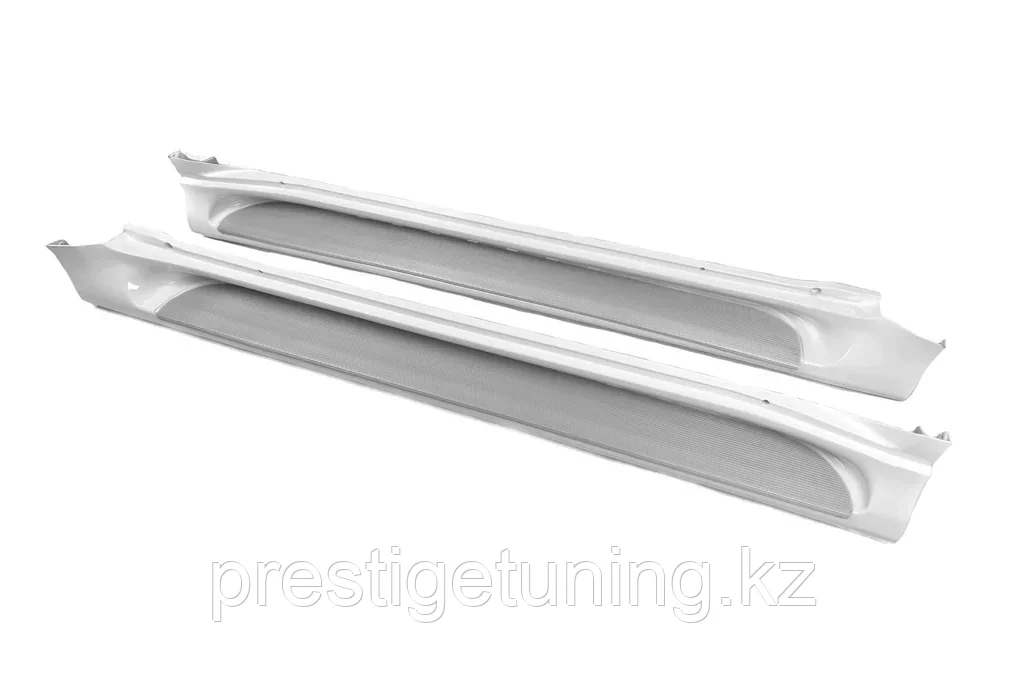 Подножки на Land Crusier Prado 150 2010-23 дизайн GX Style (Белый жемчуг)