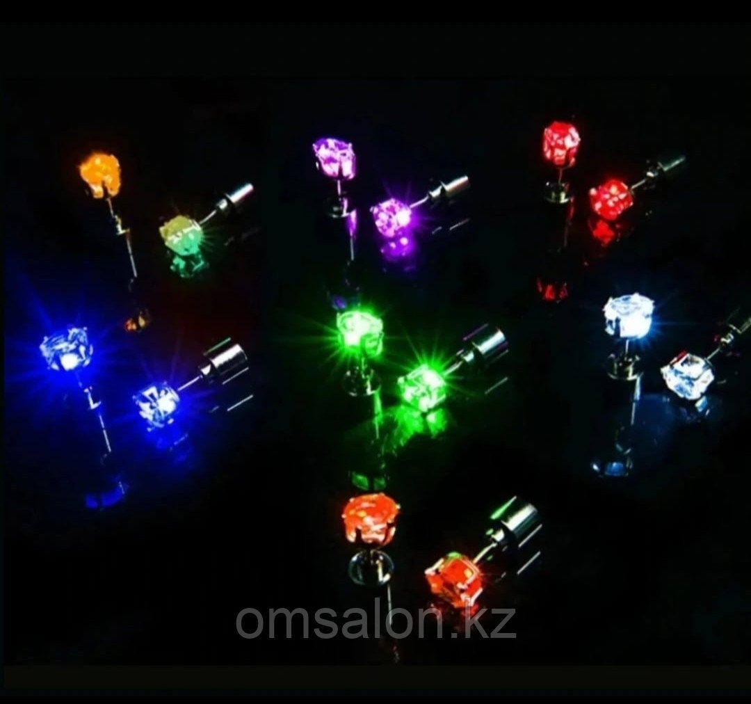 Серьги-гвоздики с подсветкой, фото 1