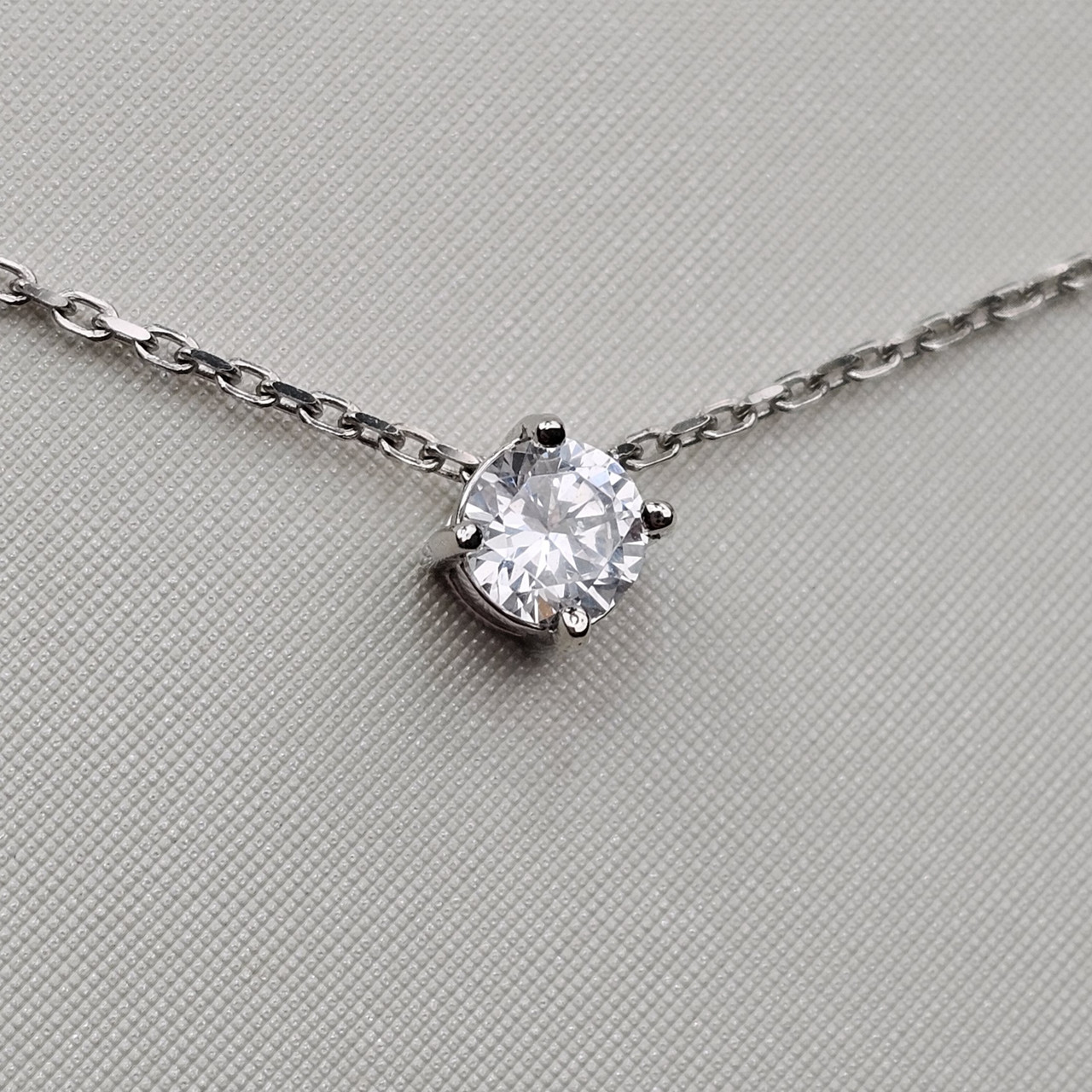 Золотое колье б/з, 585 проба ,бриллиант, 0.30Ct VVS1/F EX-cut 45 см