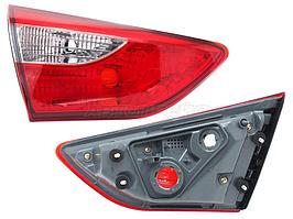 Задний фонарь левый (L) на багажник на Hyundai i30 2011-17 (SAT)