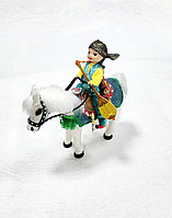 Мальчик на коне