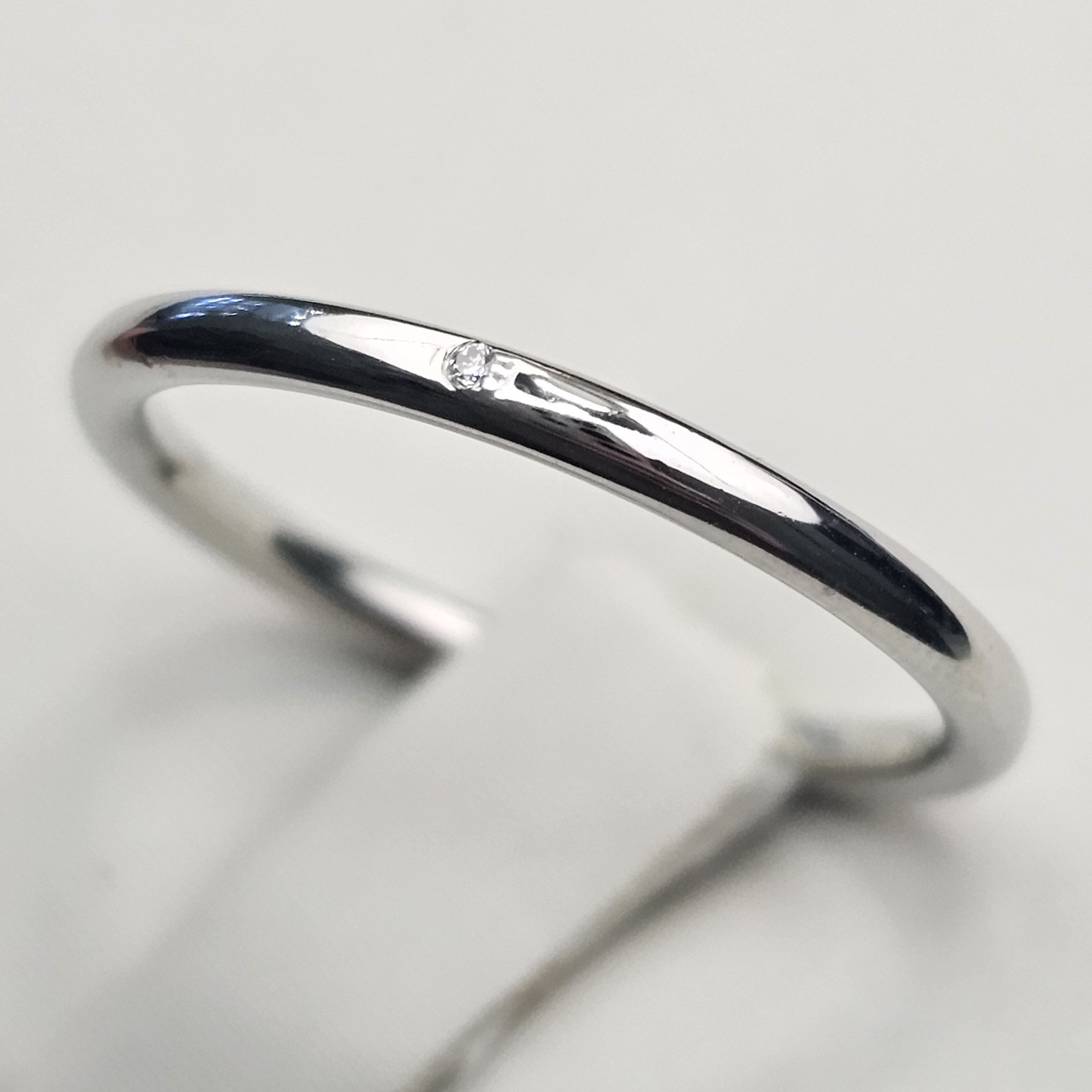 Обручальное кольцо 15,5р 1.7 гр, серебро 925 пр, бриллиант 0,005Ct VVS1/F EX