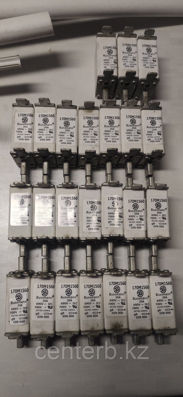 Предохранитель 20А Bussmann 170M1560-B