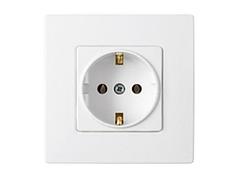 Розетка 1-ая (скрытая, с/з) белая, Мастер, BYLECTRICA (BYLECTRICA) (РС16-0002)